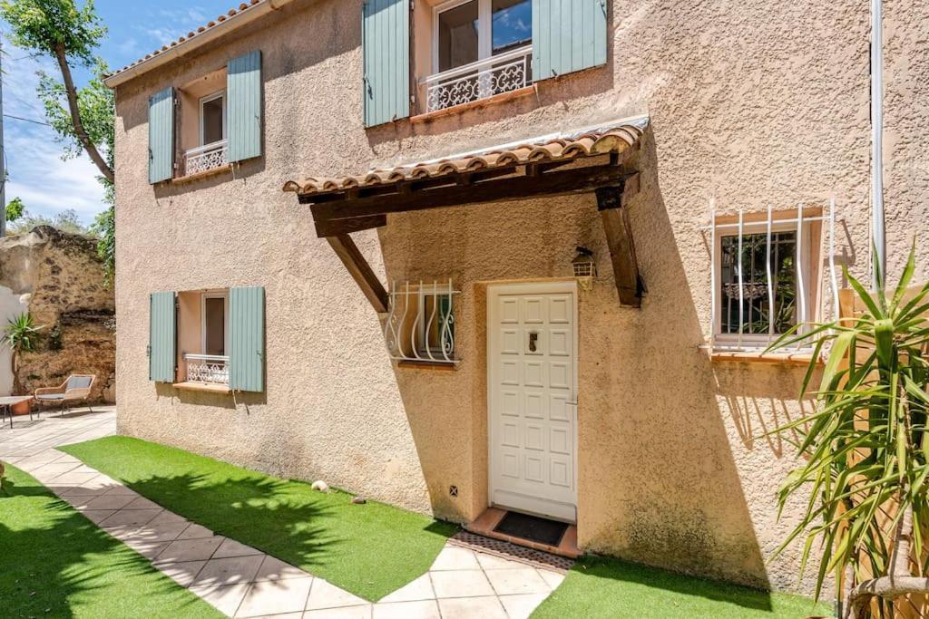 Maison De Vacances Марсилия Екстериор снимка